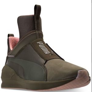 Womens green pumas Clearance